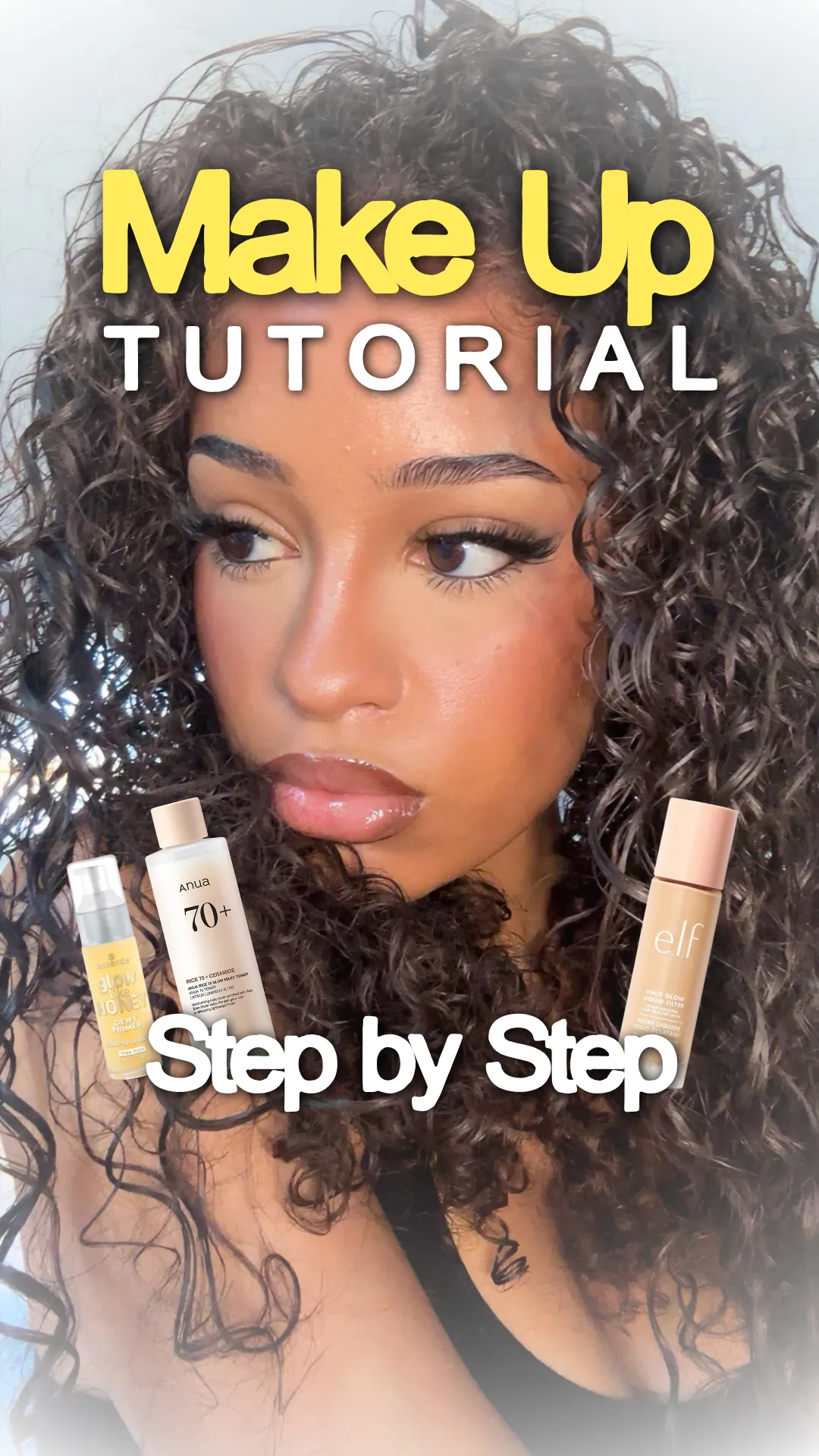 Titelbild des Videos „Make-up-Tutorial Schritt für Schritt“: Alexia mit fertigem Make-up, daneben zwei Pflegeprodukte.